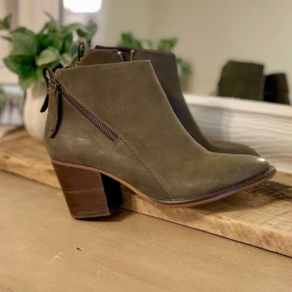 Blondo | Shoes | Blondo Nevada 